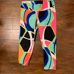 🔺Fabletics crop pants multicolor